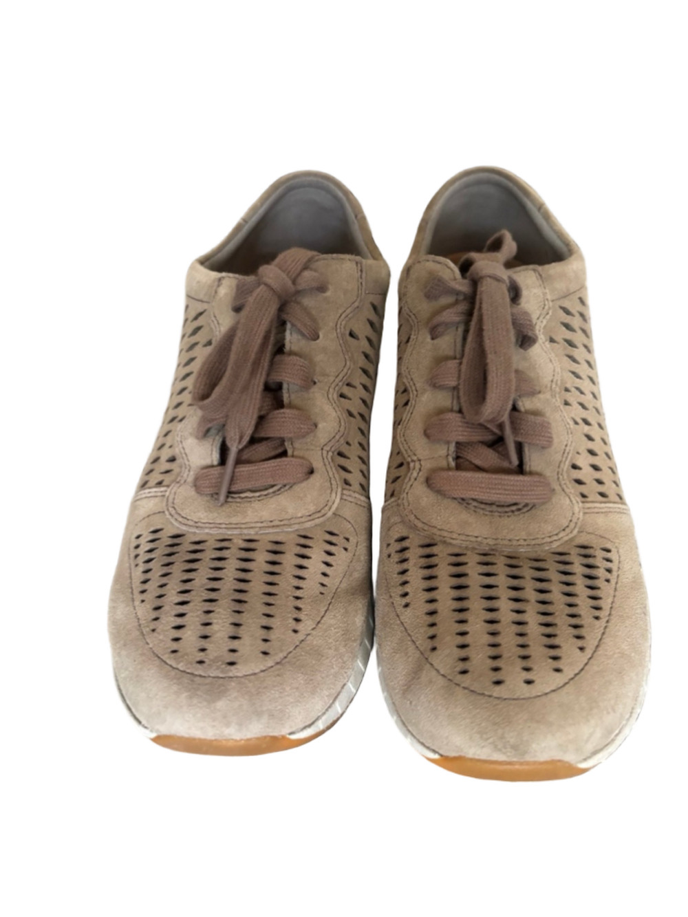 Earth shoes